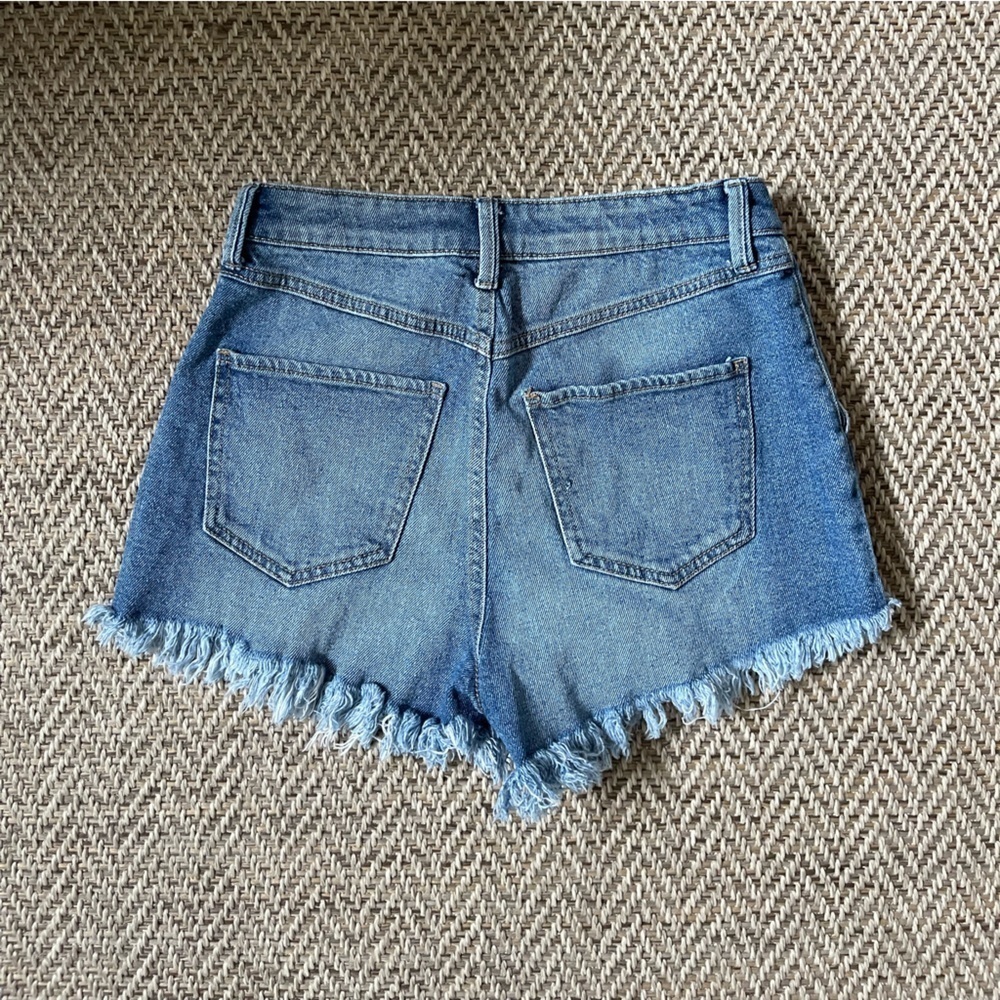 Sincerely Jules Button Up Raw Hem Jean Shorts Size 5/27 - Picture 3 of 3